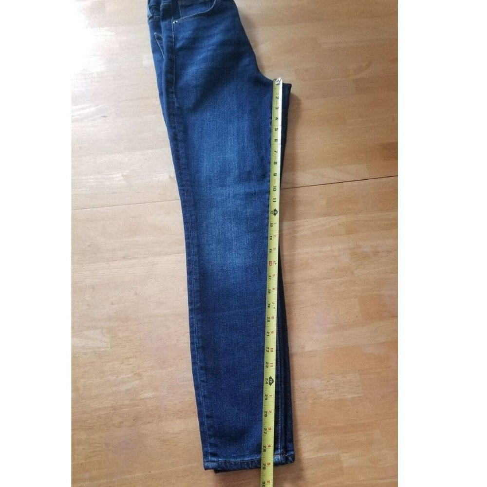 Good American Good Waist Chewed Back Pockets Jeans - Picture 15 of 16